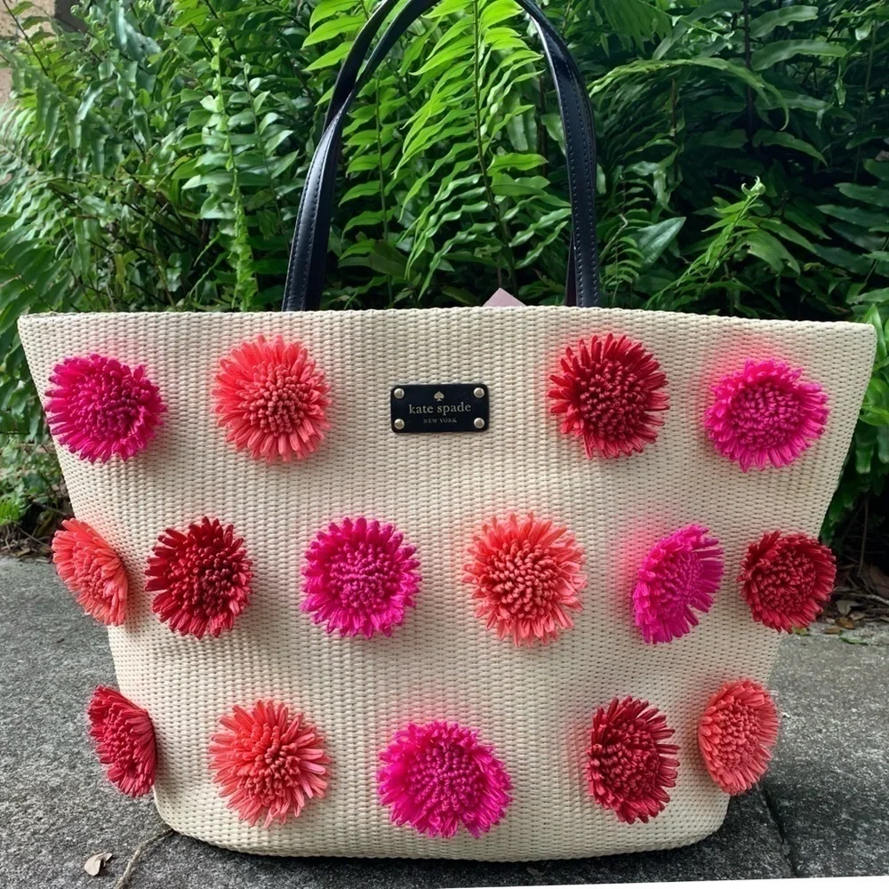 Kate Spade Floral Appliqué Straw Large Tot…